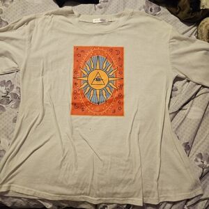 Graphic Short Sleeve Shirt with Eye Design